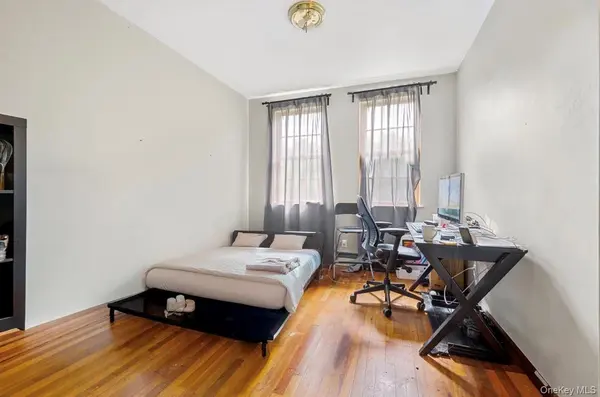 15 Evans ST, Brooklyn, NY 11201