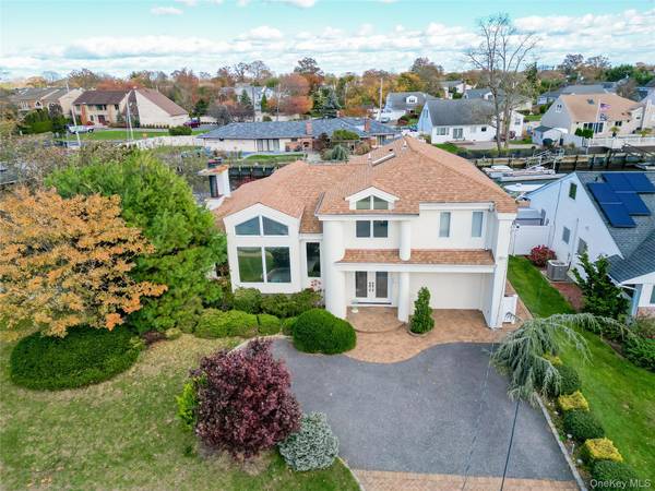 2729 Shore DR, Merrick, NY 11566