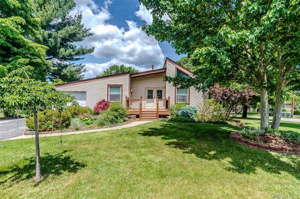 20 Cherrywood DR, Goshen, NY 10924