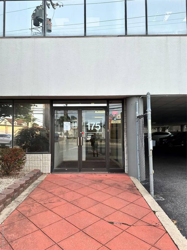 175 N Central AVE, Valley Stream, NY 11580