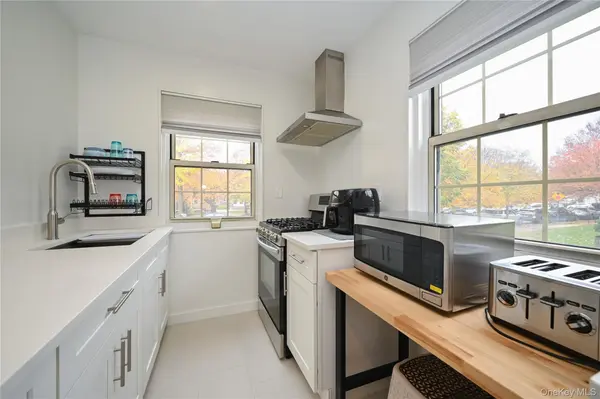 69-25 215th #A, Bayside, NY 11364