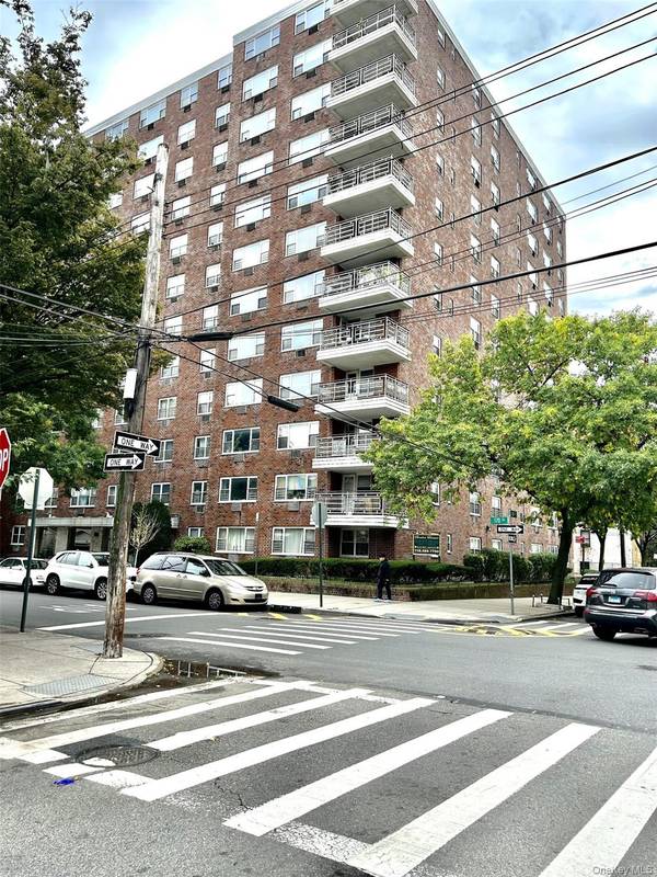 89-00 170 ST #6G, Jamaica Hills, NY 11432