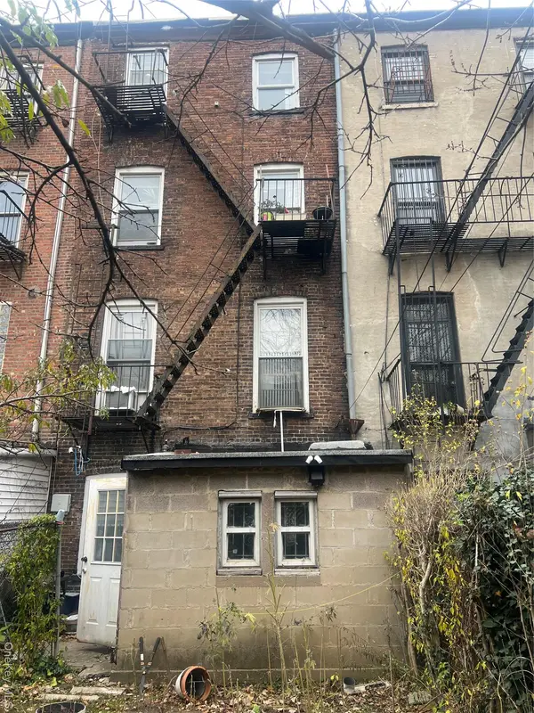 160 Decatur ST #4, Brooklyn, NY 11233
