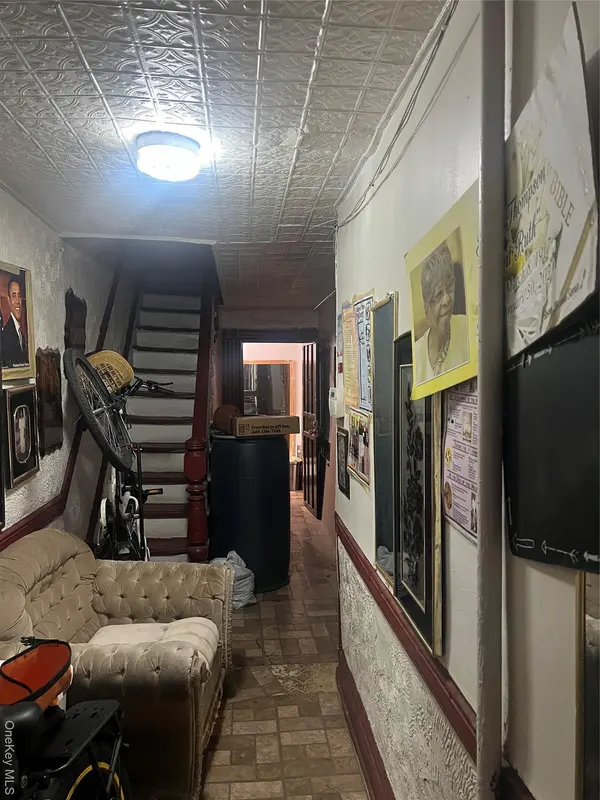 160 Decatur ST #4, Brooklyn, NY 11233