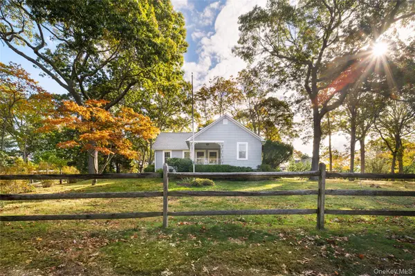 2070 Cedar DR, Southold, NY 11971