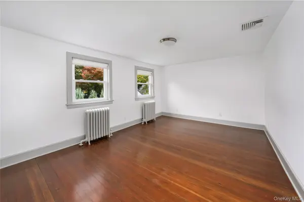 56 Gard AVE, Bronxville, NY 10708