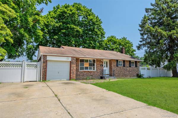 1563 Baldwin BLVD, Bay Shore, NY 11706