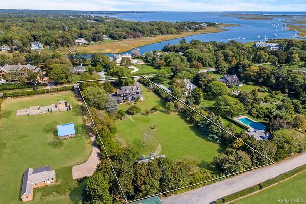 11 Shinnecock RD, Quogue, NY 11959