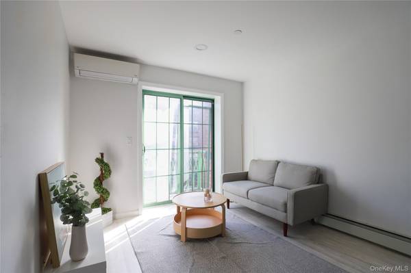 134-43 Maple AVE #4D, Flushing, NY 11355