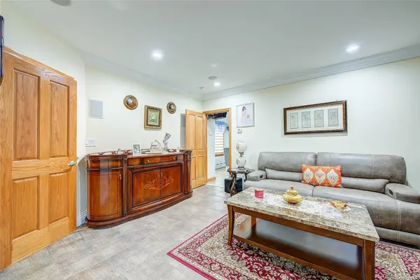 43-33 163rd ST, Flushing, NY 11358