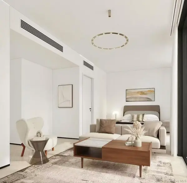 133-25 37 AVE #8C, Flushing, NY 11354