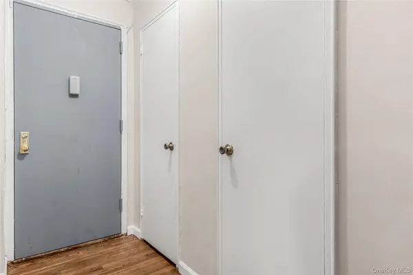 84-50 169th ST #418, Jamaica Hills, NY 11432