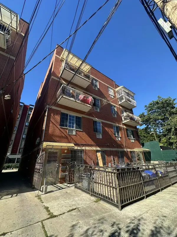 11239 38th AVE, Corona, NY 11368