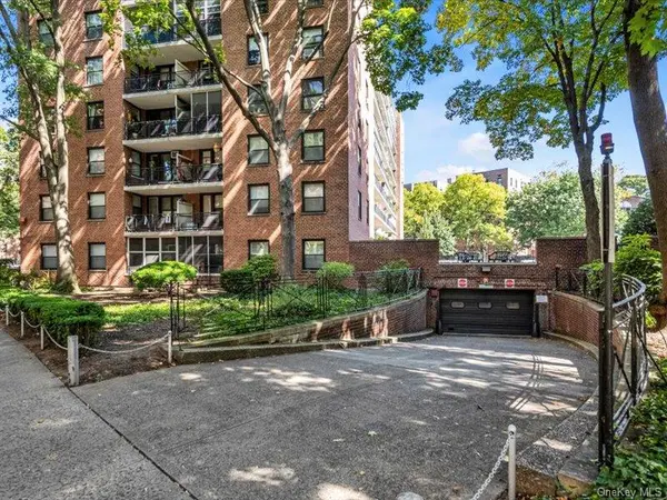 35-11 85th ST #1C, Jackson Heights, NY 11372