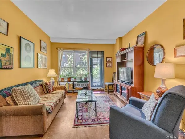 35-11 85th ST #1C, Jackson Heights, NY 11372