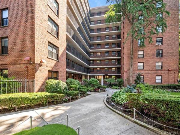 35-11 85th ST #1C, Jackson Heights, NY 11372