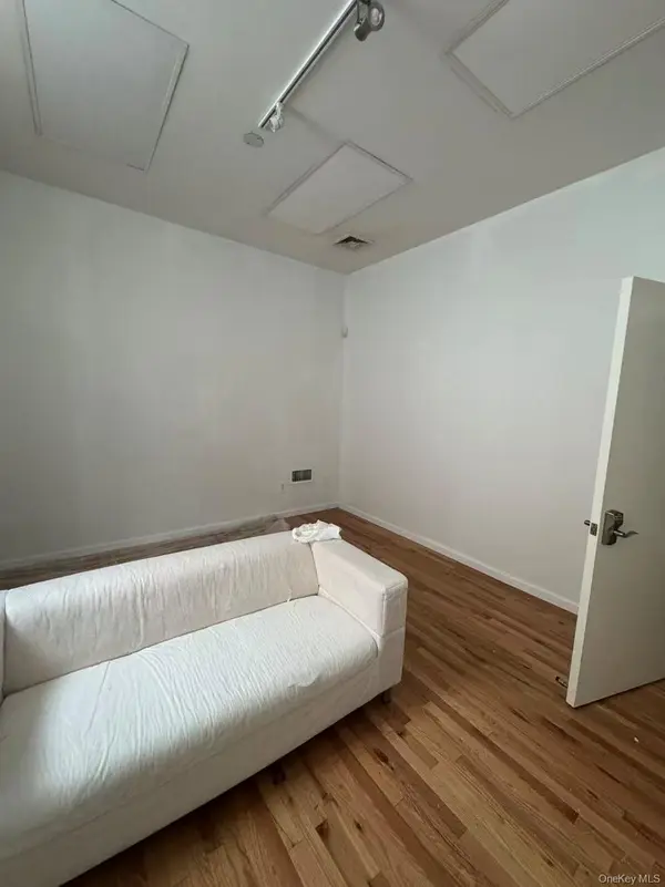 12414 22nd AVE, College Point, NY 11356