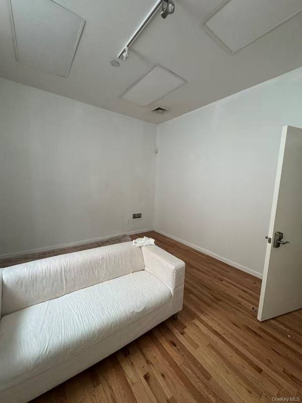 12414 22nd AVE, College Point, NY 11356