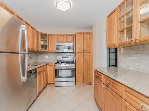 3935 Blackstone AVE #8A, Bronx, NY 10471
