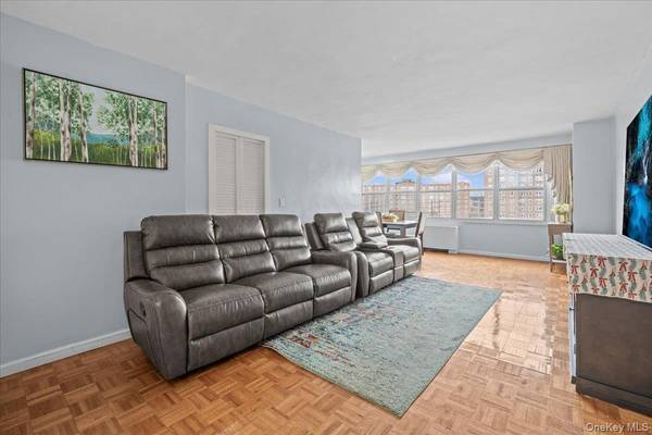 555 Kappock ST #11G, Bronx, NY 10463