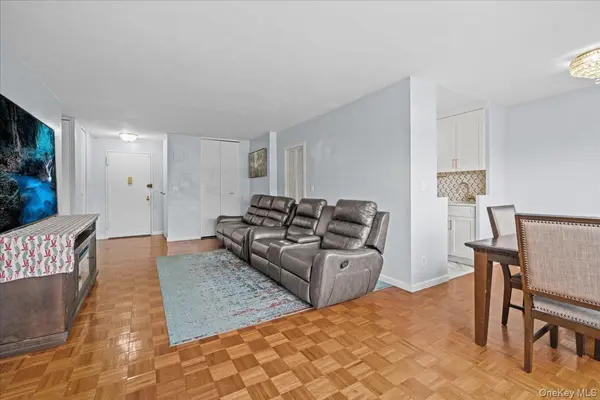 555 Kappock ST #11G, Bronx, NY 10463