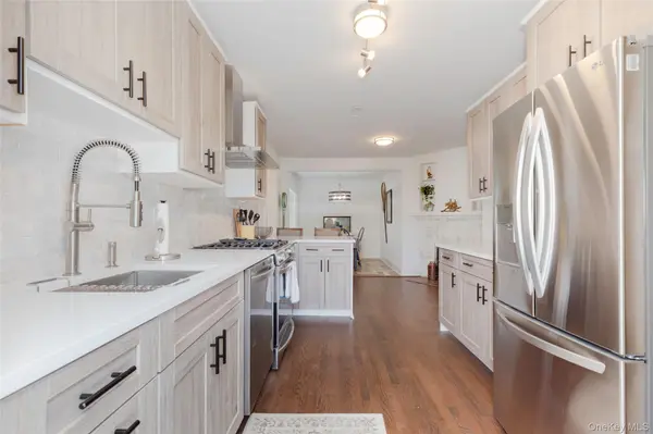 211 Bowne ST, Bronx, NY 10464
