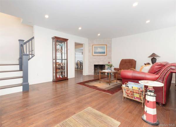 211 Bowne ST, Bronx, NY 10464