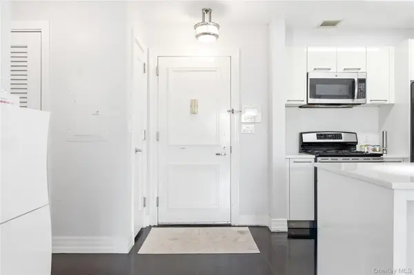64-05 Yellowstone BLVD #PH508, Forest Hills, NY 11375