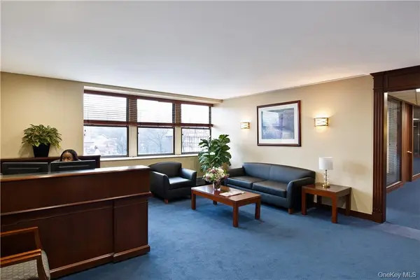 2 Overhill RD #400, Scarsdale, NY 10583