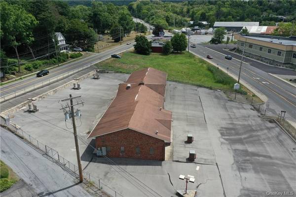 42 Brookside AVE, Chester, NY 10918
