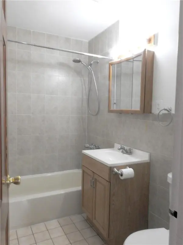 1544 Ohm AVE, Bronx, NY 10465