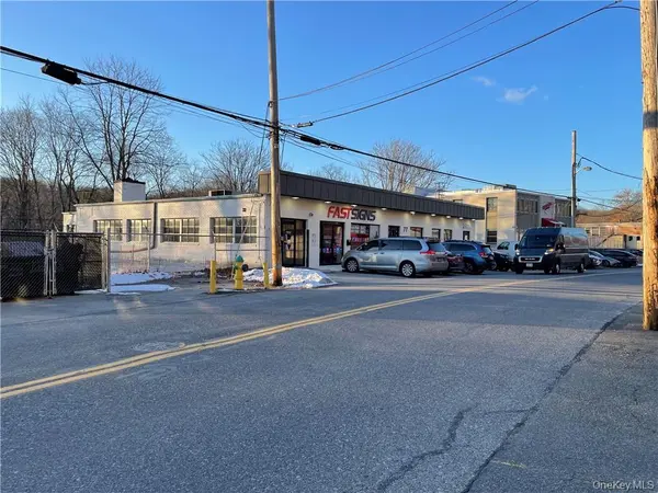 77 Lafayette AVE, White Plains, NY 10603
