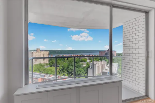 3333 Henry Hudson Pkwy #21R, Bronx, NY 10463
