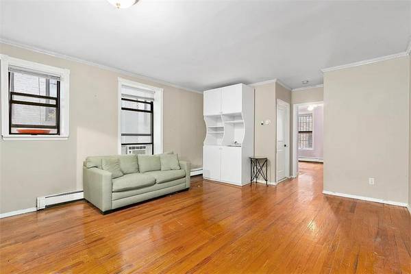 4 W 109 ST #4F, New York (manhattan), NY 10025