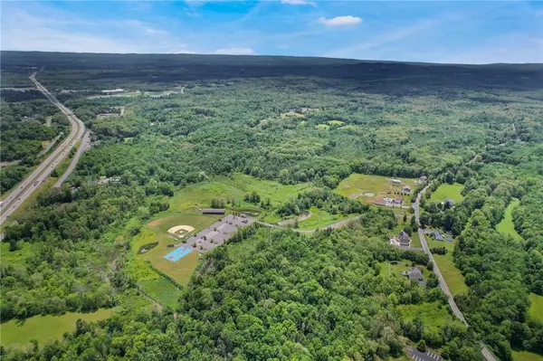 422 M and M RD, Middletown, NY 10940