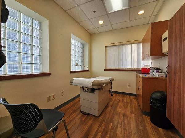 11 Medical Park DR, Pomona, NY 10970