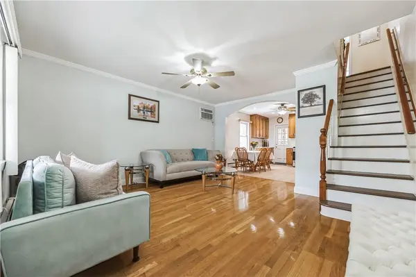 2563 Woodhull AVE, Bronx, NY 10469