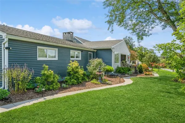 30 Werner AVE #MAIN HOUSE, Florida, NY 10921