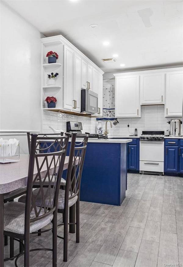 57 Lorimer ST #1A, Brooklyn, NY 11206