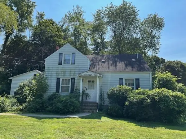 292 Spackenkill RD, Poughkeepsie, NY 12603