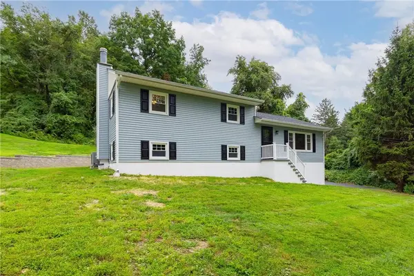 8 Brothers RD, Poughquag, NY 12570