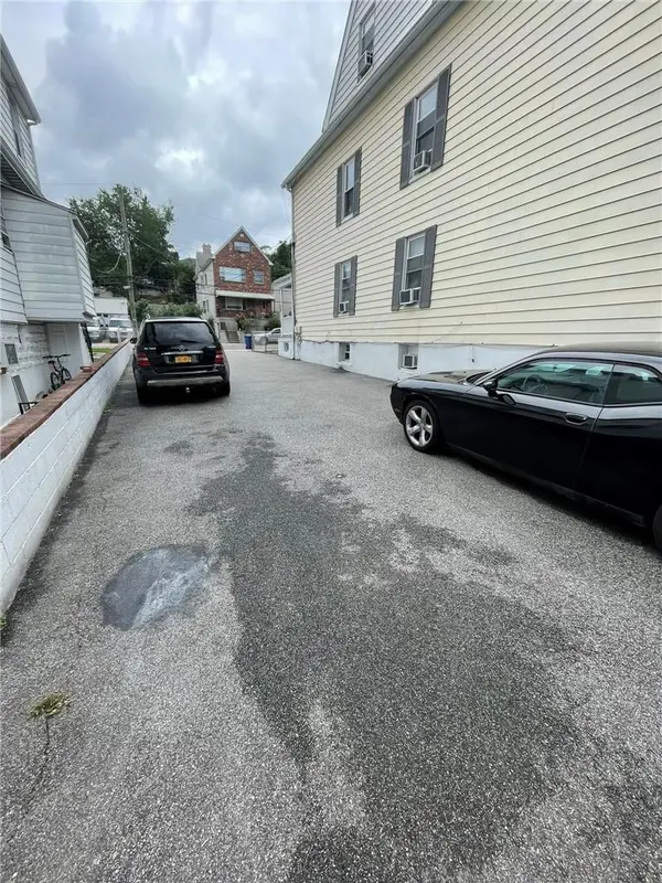 104 Hart AVE, Yonkers, NY 10704