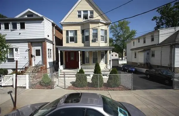 104 Hart AVE, Yonkers, NY 10704