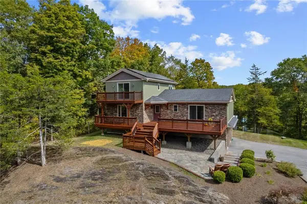290 Old Kingston RD, New Paltz, NY 12561