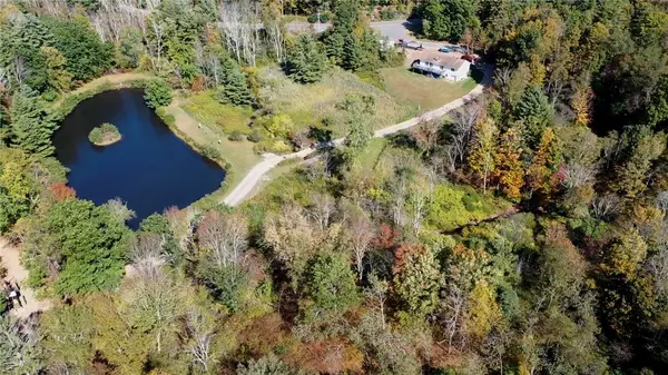 25 Nobletown RD, Hillsdale, NY 12529