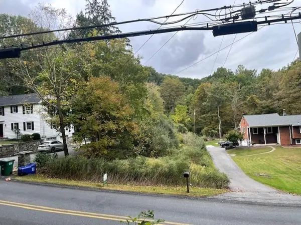 213 Drewville RD, Carmel, NY 10512