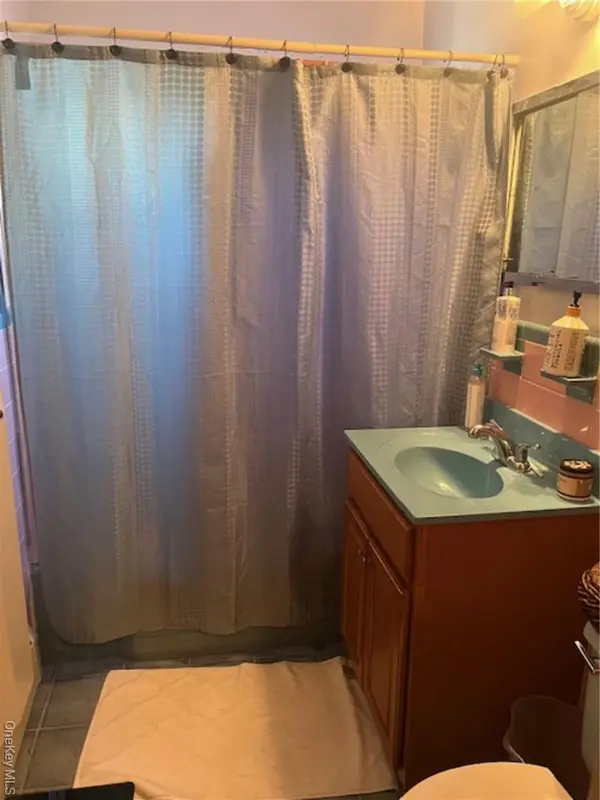 3613 Paulding AVE, Bronx, NY 10469