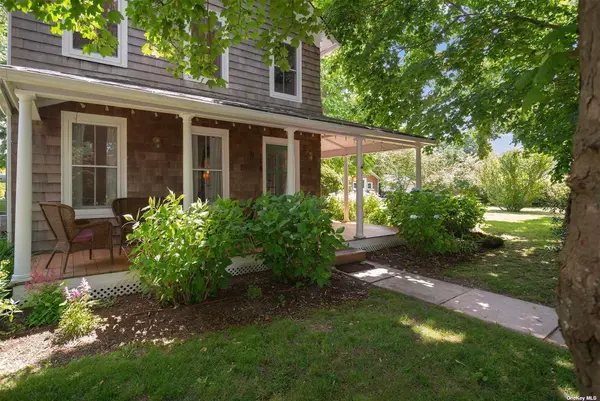 640 Orchard ST, New Suffolk, NY 11956