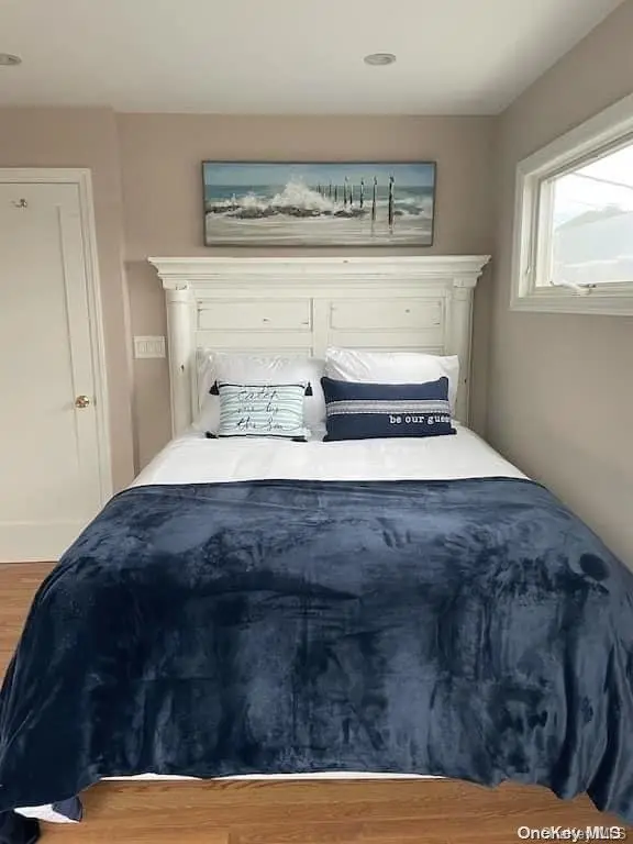908 Evergreen WALK, Ocean Beach, NY 11770