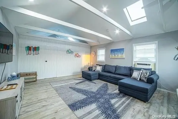 908 Evergreen WALK, Ocean Beach, NY 11770